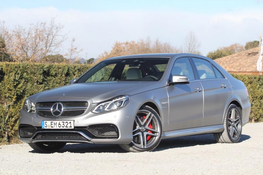  Mercedes-Benz E63 AMG S 4Matic 2014 года  (фото 5 из 34)